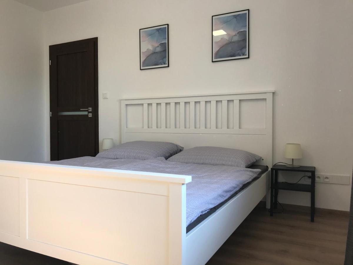 Apartman Na Kopci Krucemburk ภายนอก รูปภาพ